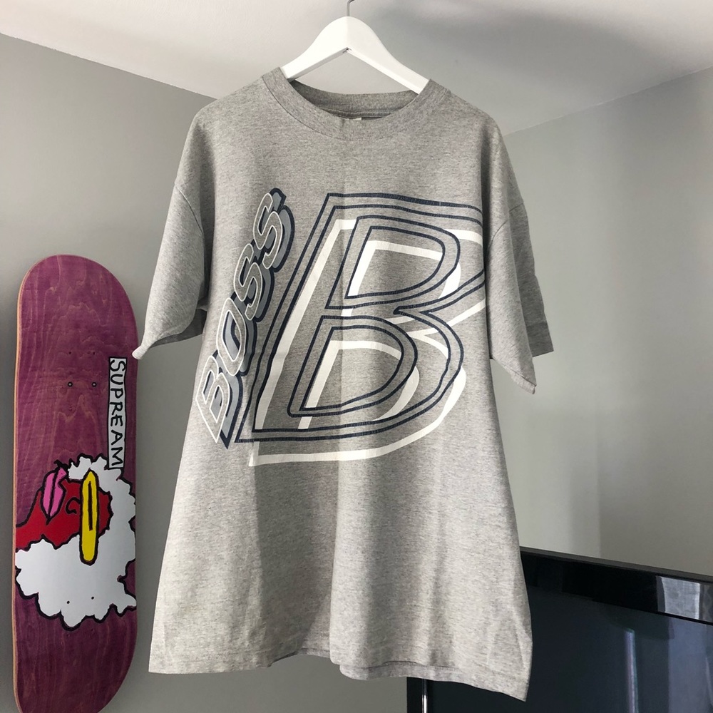 Vintage BOSS T-Shirt Size XL